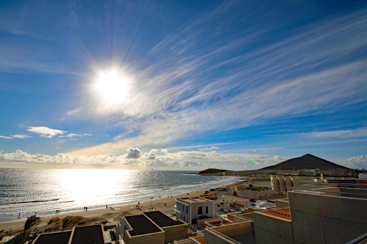 LOS BALOS 29, top level, spectacular ocean views, parking, wifi El Médano Exterior foto